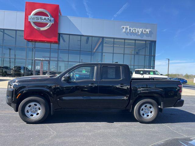 Photo of 2022 Super Black Nissan Frontier