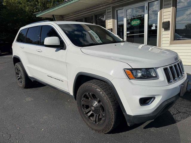 Photo of 2015 Bright White Clearcoat Jeep Grand Cherokee