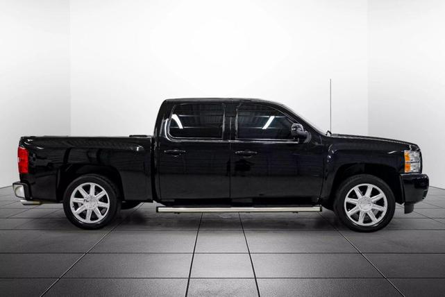 Photo of 2013 Black Chevrolet Silverado 1500