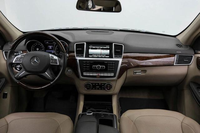 Photo of 2015 Black Mercedes-Benz GL-Class