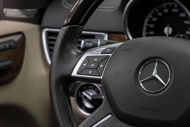 Photo of 2015 Black Mercedes-Benz GL-Class