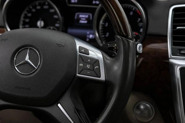 Photo of 2015 Black Mercedes-Benz GL-Class