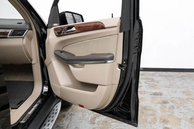 Photo of 2015 Black Mercedes-Benz GL-Class