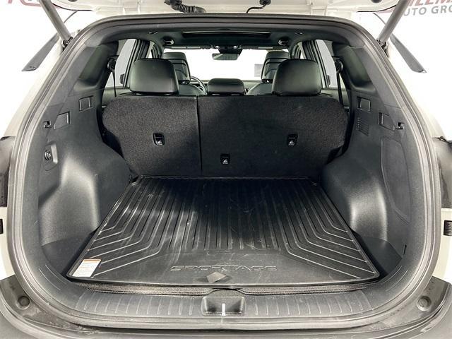 Photo of 2024 Glacier White Pearl Kia Sportage