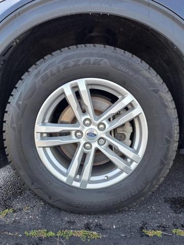 Photo of 2021 Black Ford Explorer
