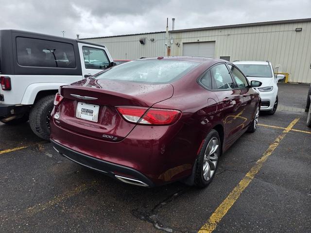 Photo of 2015 Velvet Red Pearlcoat Chrysler 200