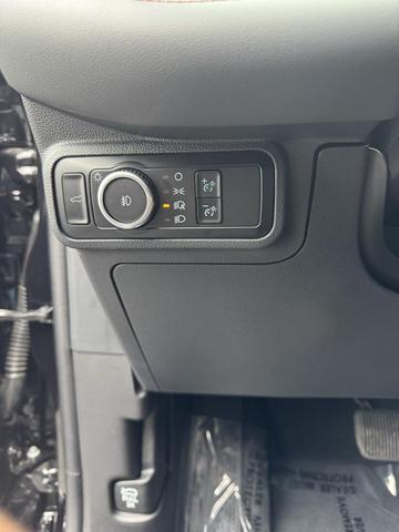 Photo of 2025 Agate Black Metallic Ford Explorer