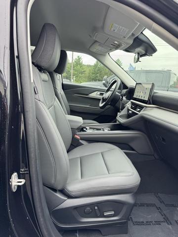 Photo of 2025 Agate Black Metallic Ford Explorer