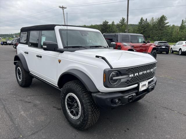 Photo of 2023 Oxford White Ford Bronco