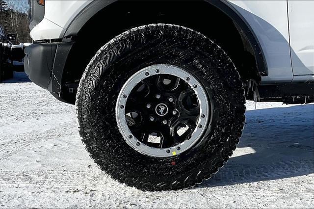 Photo of 2023 Oxford White Ford Bronco