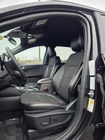 Photo of 2024 Black Ford Escape