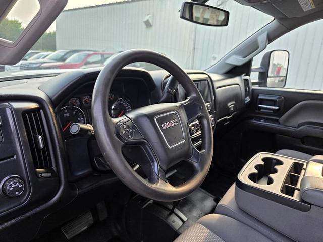Photo of 2015 Quicksilver Metallic GMC Sierra 3500