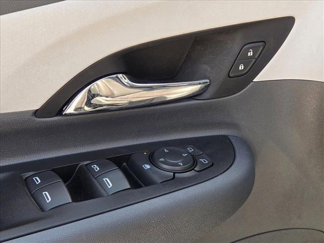Photo of 2021 Summit White Chevrolet Bolt EV