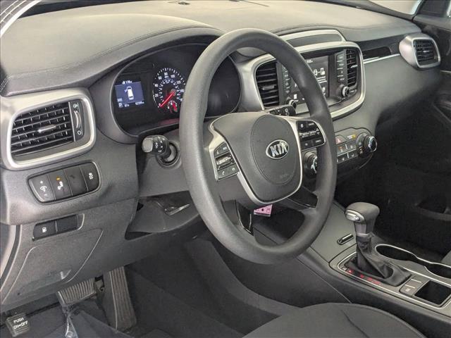 Photo of 2020 Gravity Grey Kia Sorento
