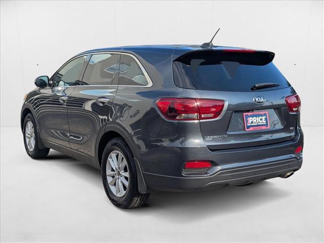 Photo of 2020 Gravity Grey Kia Sorento