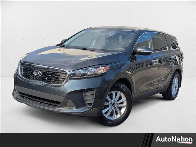 Photo of 2020 Gravity Grey Kia Sorento
