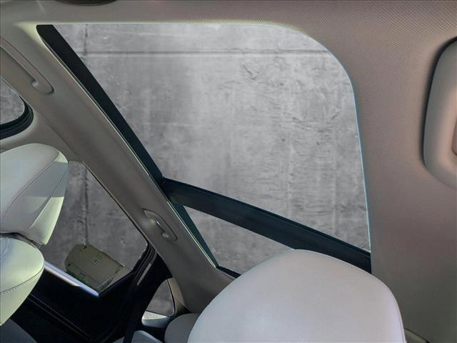 Photo of 2023 Amazon Gray Hyundai TUCSON Hybrid