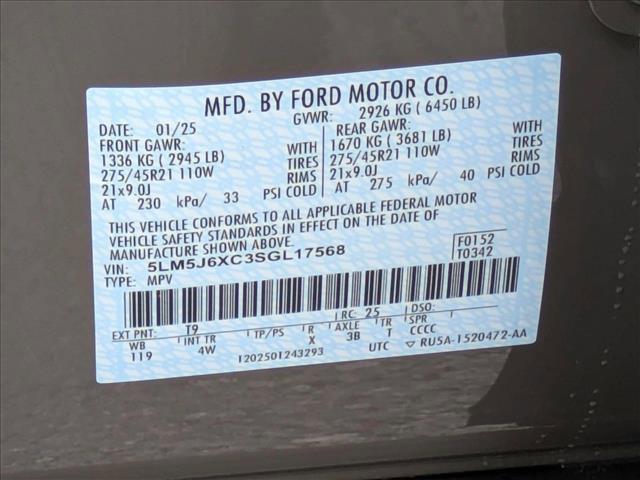 Photo of 2025 Harbor Gray Clearcoat Lincoln Aviator