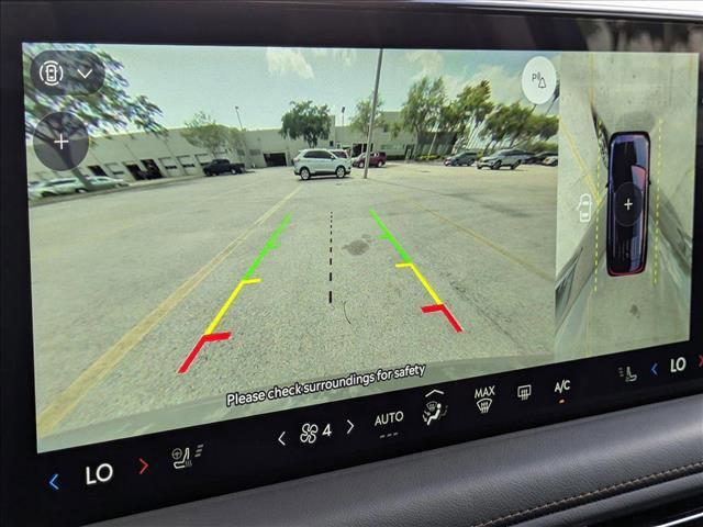 Photo of 2025 Harbor Gray Clearcoat Lincoln Aviator