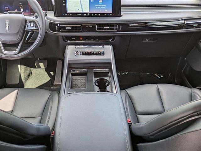 Photo of 2025 Harbor Gray Clearcoat Lincoln Aviator