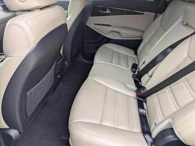 Photo of 2018 Snow White Pearl Kia Sorento