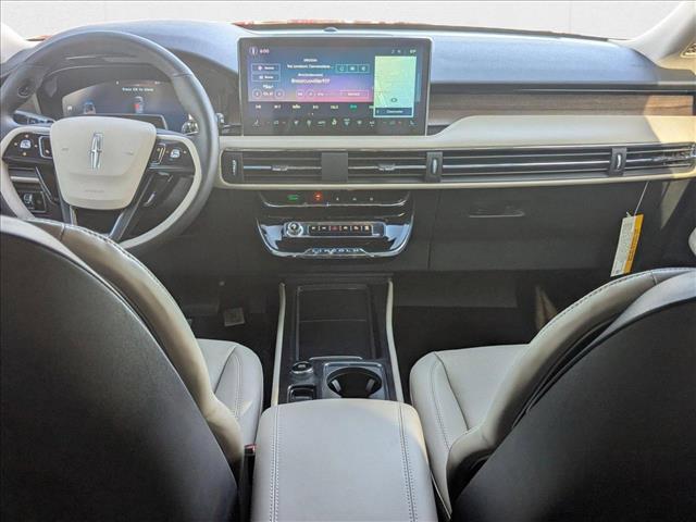 Photo of 2025 Red Carpet Metallic Tinted Clearcoat Lincoln Corsair