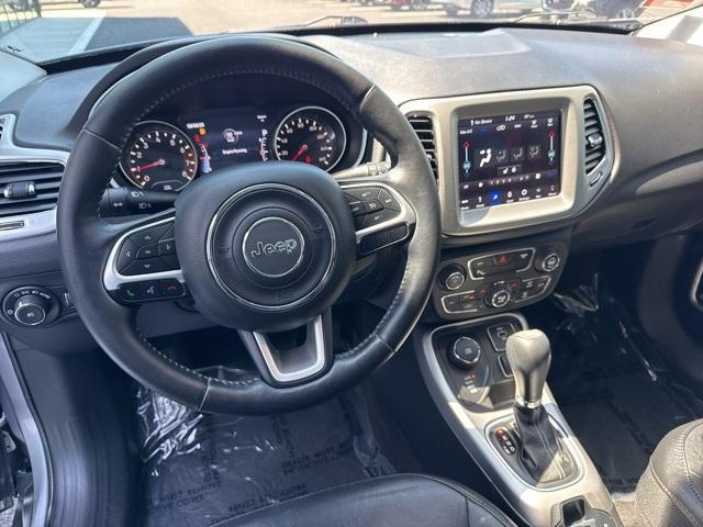 Photo of 2019 Silver Jeep Compass