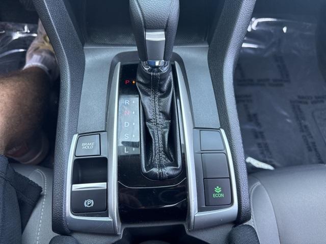 Photo of 2017 Silver Honda Civic