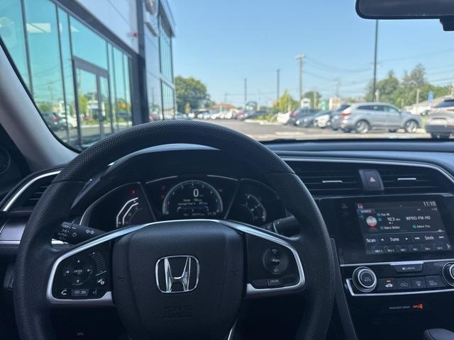 Photo of 2017 Silver Honda Civic
