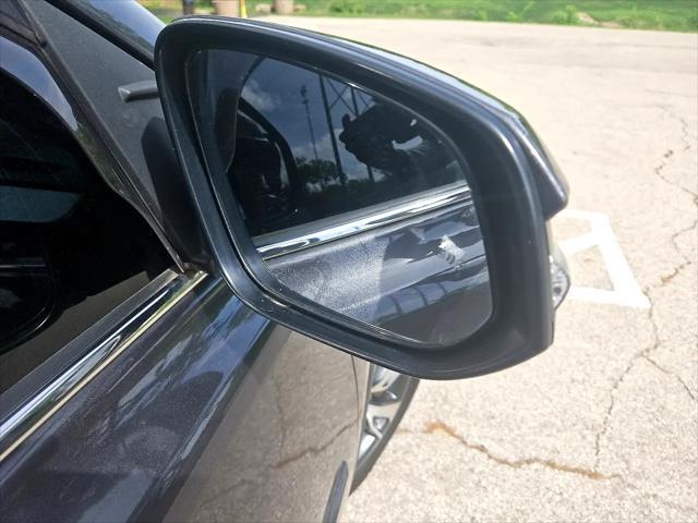 Photo of 2017 Black Toyota RAV4