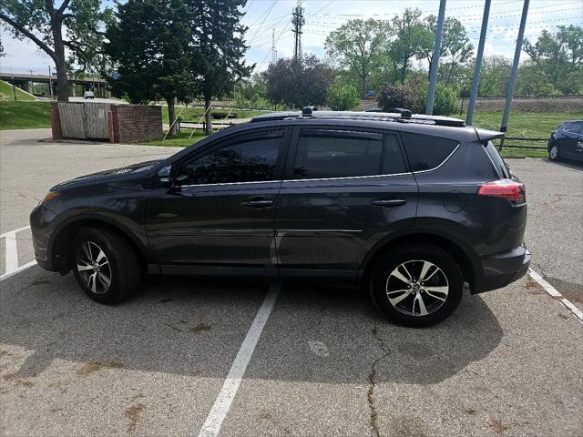 Photo of 2017 Black Toyota RAV4