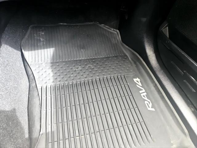 Photo of 2017 Black Toyota RAV4