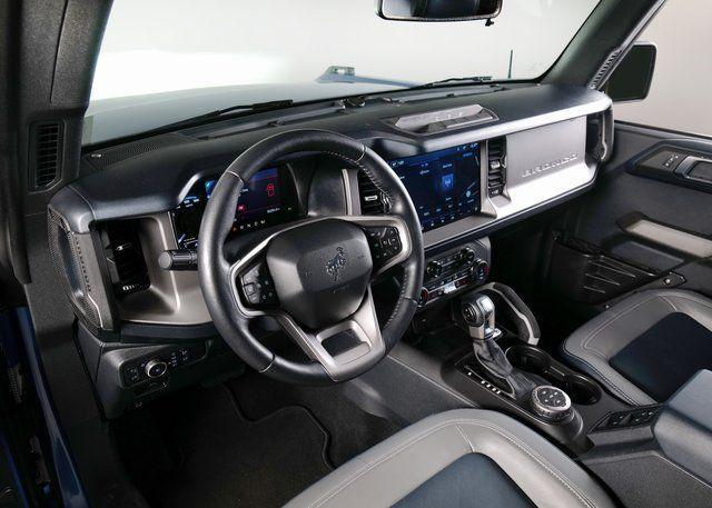 Photo of 2022 Velocity Blue Metallic Ford Bronco