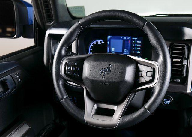 Photo of 2022 Velocity Blue Metallic Ford Bronco