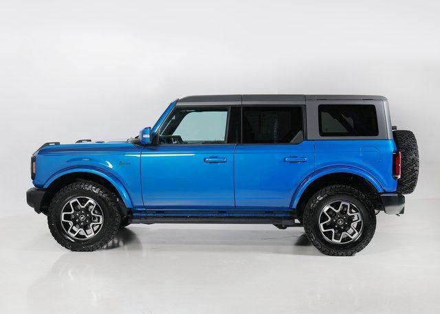 Photo of 2022 Velocity Blue Metallic Ford Bronco