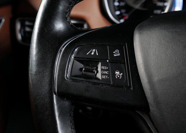 Photo of 2017 Blu Emozione Mica Maserati Levante