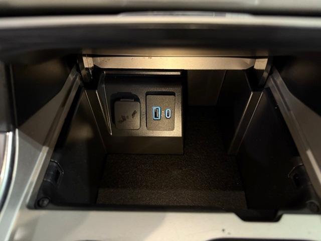 Photo of 2021 Blue Metallic Ford Explorer
