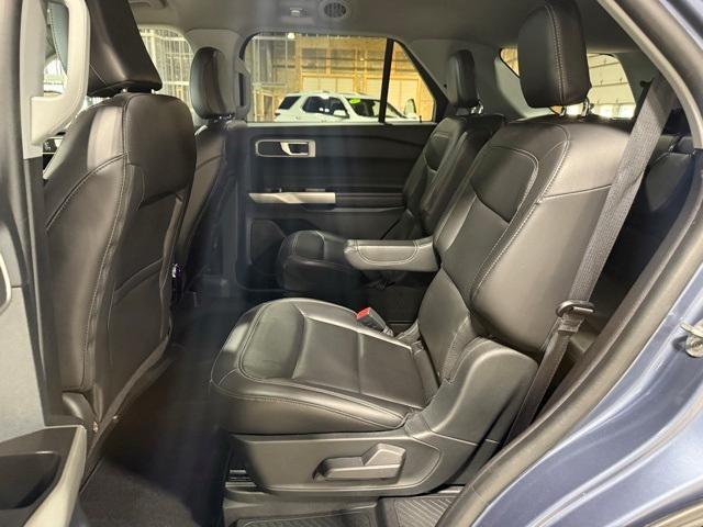 Photo of 2021 Blue Metallic Ford Explorer