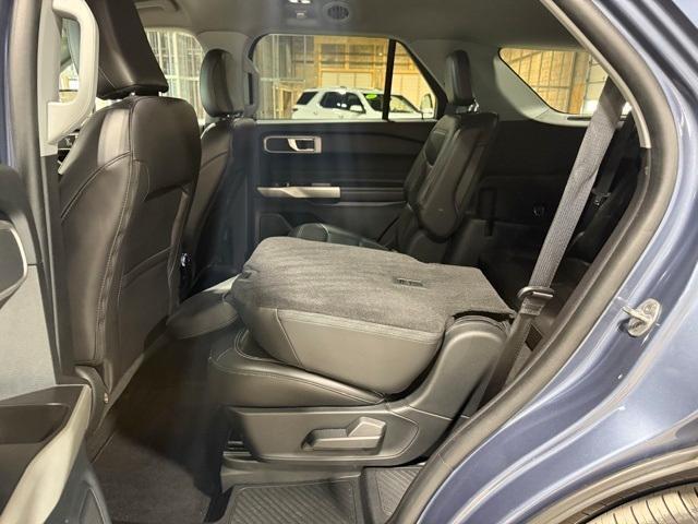 Photo of 2021 Blue Metallic Ford Explorer