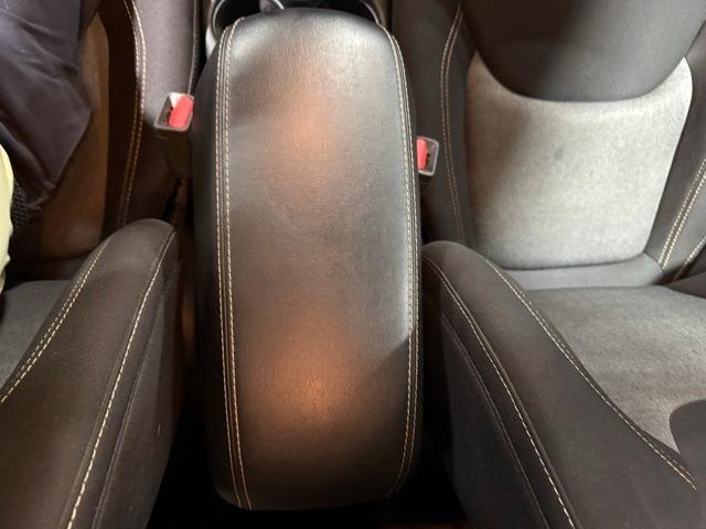 Photo of 2018 Bright White Clearcoat Jeep Cherokee
