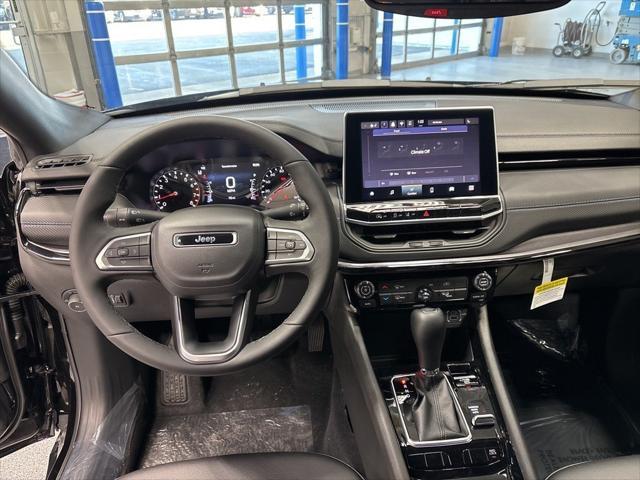 Photo of 2025 Diamond Black Jeep Compass