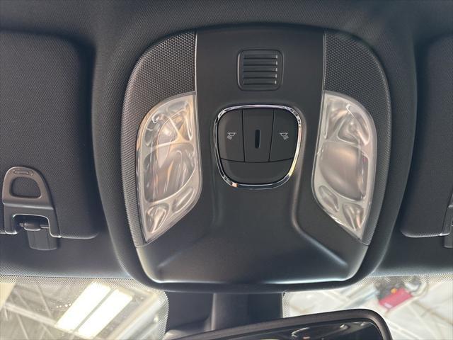 Photo of 2025 Diamond Black Jeep Compass