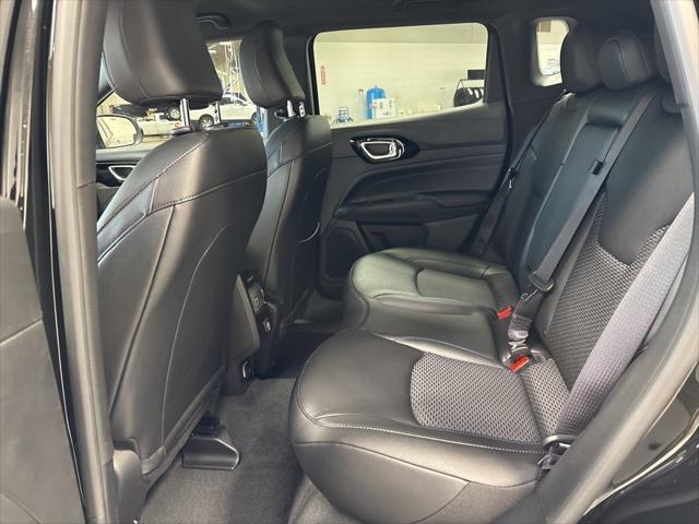Photo of 2025 Diamond Black Jeep Compass