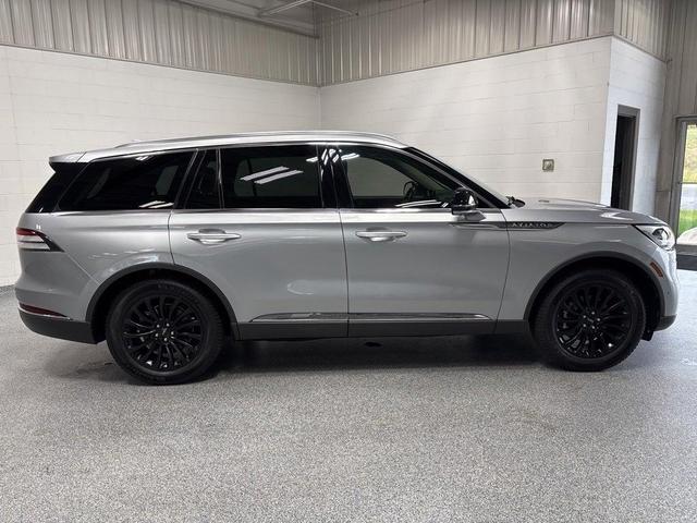 Photo of 2020 Silver Lincoln Aviator