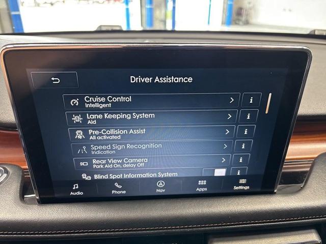 Photo of 2020 Silver Lincoln Aviator