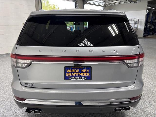 Photo of 2020 Silver Lincoln Aviator