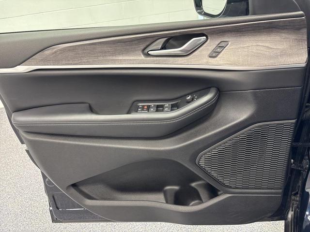 Photo of 2024 Midnight Sky Jeep Grand Cherokee L
