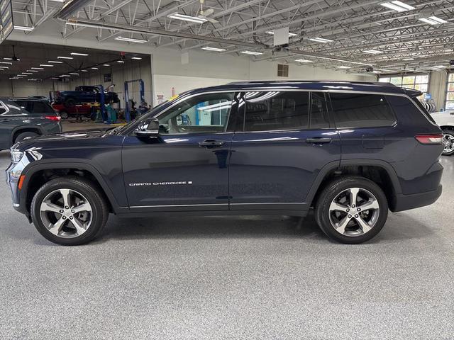 Photo of 2024 Midnight Sky Jeep Grand Cherokee L