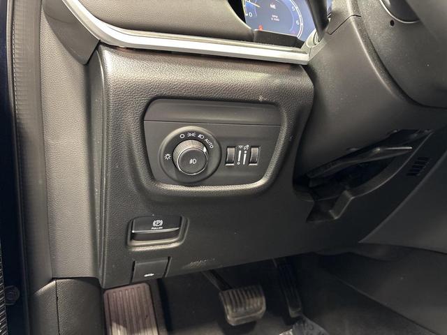 Photo of 2024 Midnight Sky Jeep Grand Cherokee L