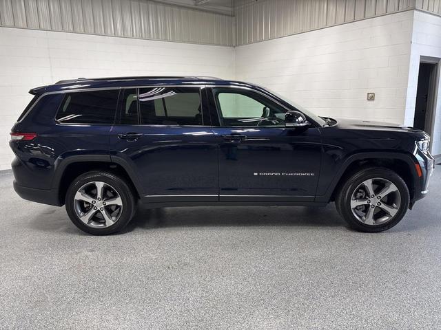 Photo of 2024 Midnight Sky Jeep Grand Cherokee L